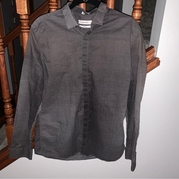Calvin Klein Gray Patterned Shirt EUC - Picture 1 of 4
